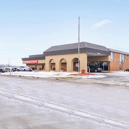Oyo Hotel Goodland Ks Hwy 24 Екстериор снимка